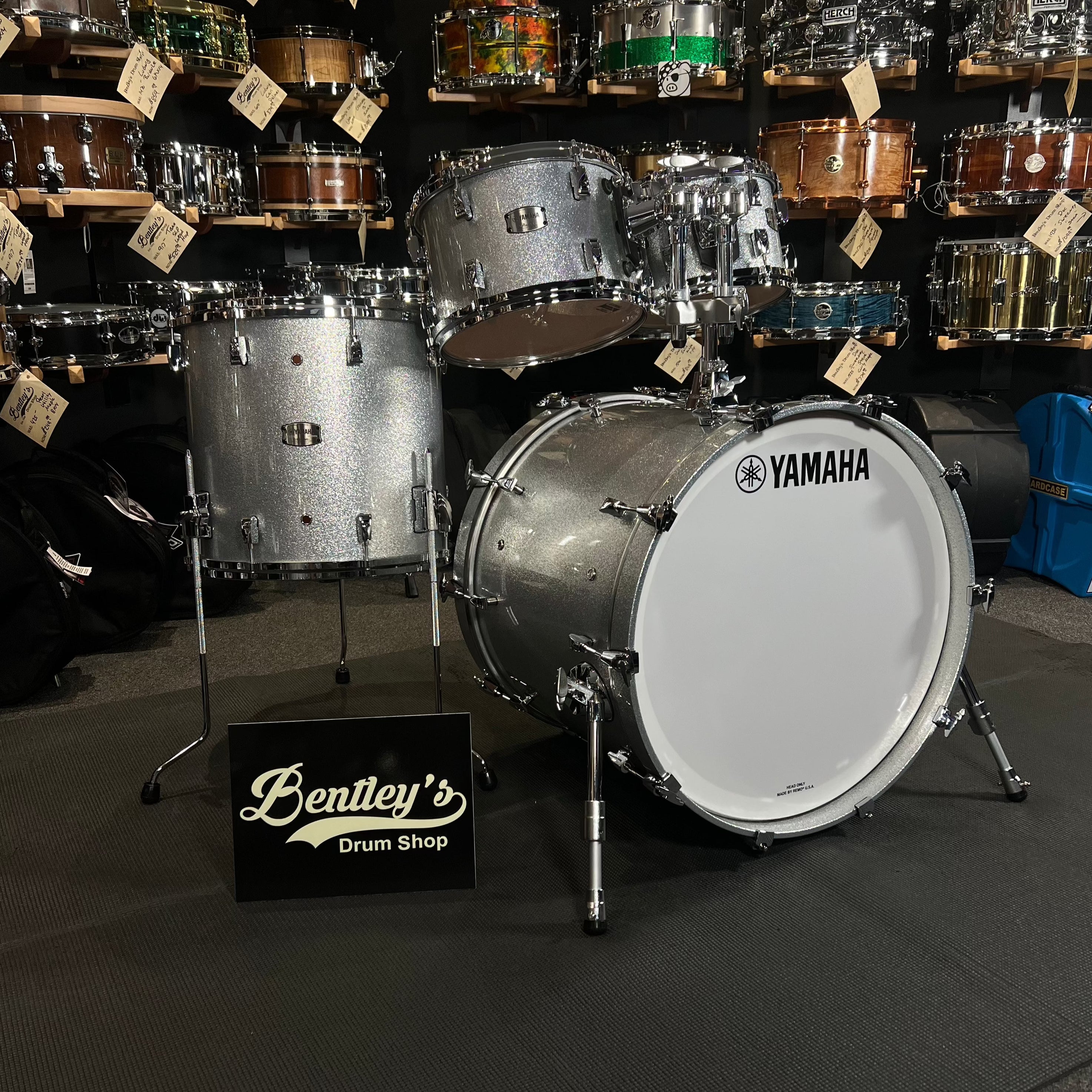 Kit de batería Yamaha Absolute Hybrid Maple de 10/12/16/22" en color plateado brillante *EN STOCK*